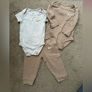 9 month Nike set